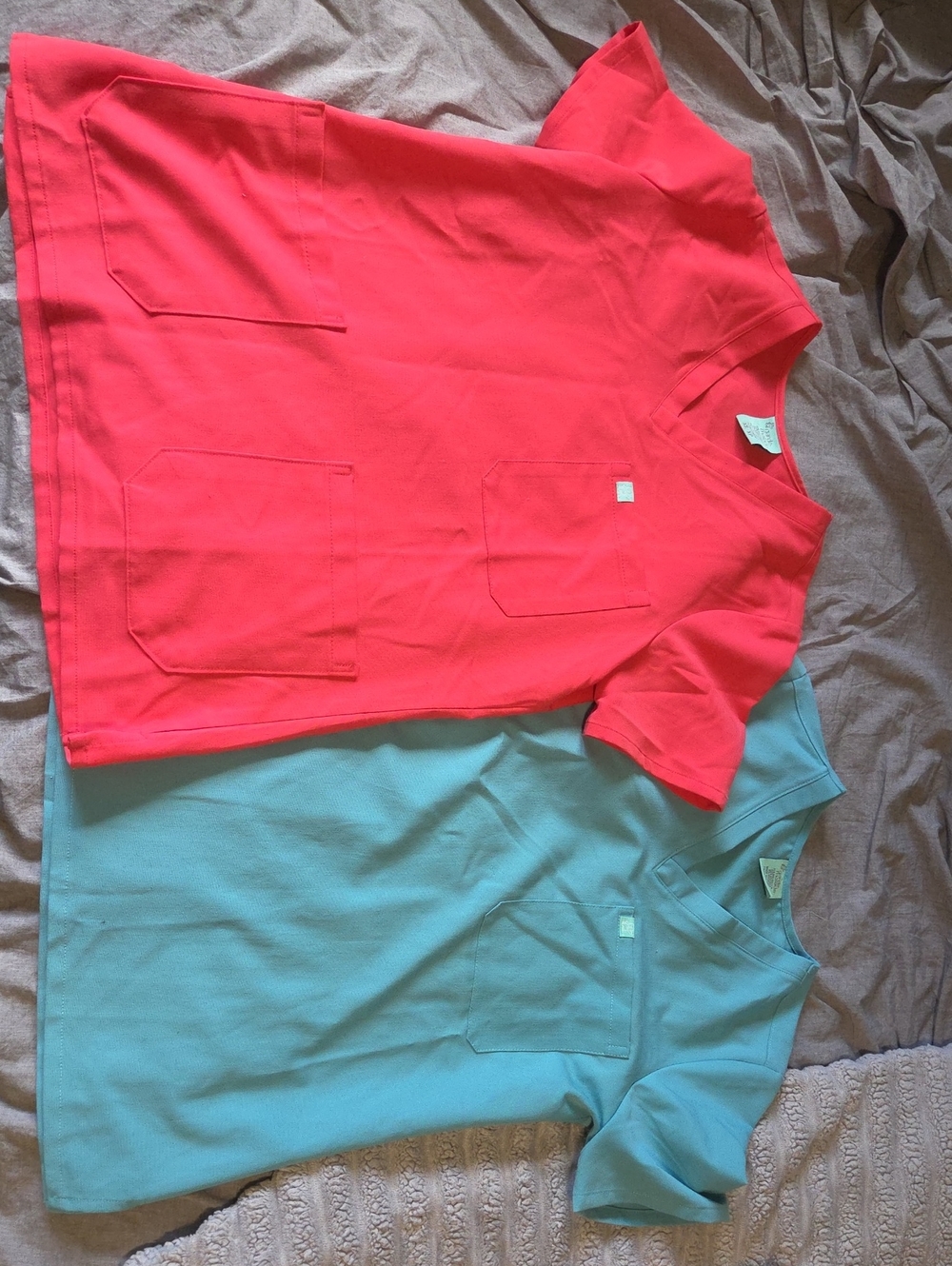 2 Women's Garde-Malade Short-Sleeve V-Neck Pocket Scrubs - Coral Pink & Aqua